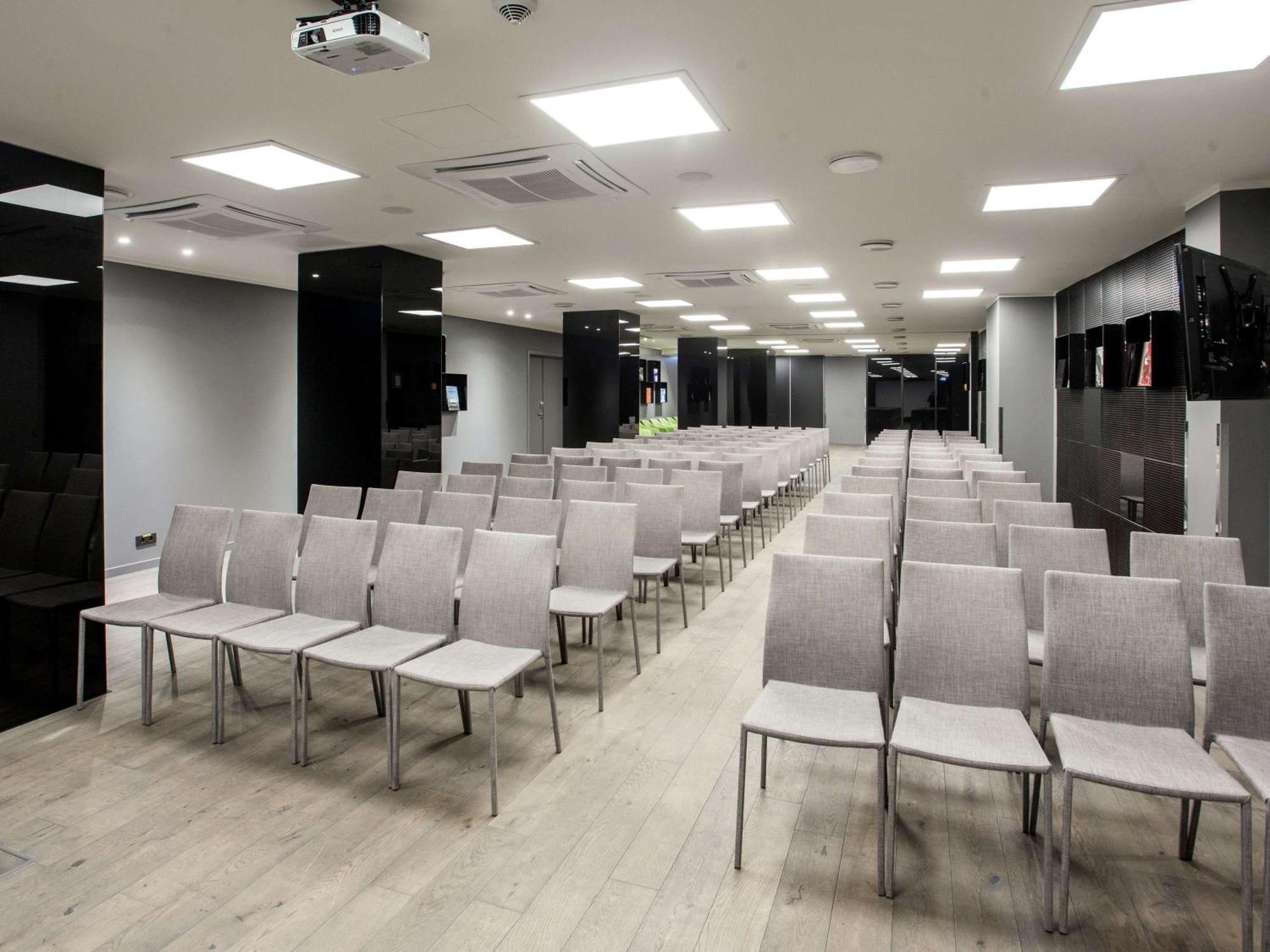 里加老城普尔曼酒店 外观 照片 The main conference room